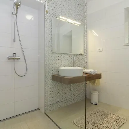 Casa Nonnina In - Haus Fuer 4 Personen *