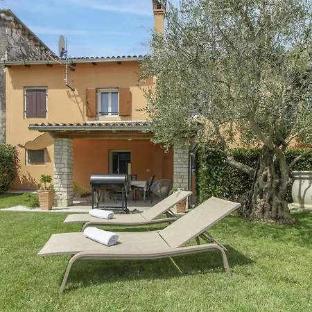 Holiday home Casa Nonnina In - Haus Fuer 4 Personen Porec